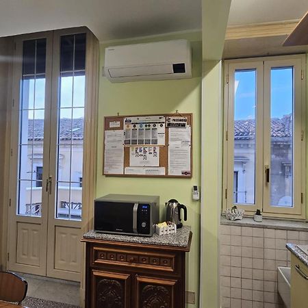 Palazzo Vitrano - Tourist Apartment CTA Eksteriør billede