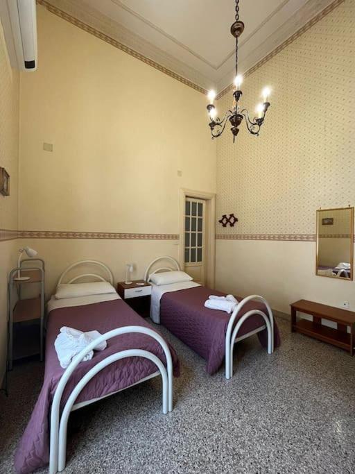Palazzo Vitrano - Tourist Apartment CTA Eksteriør billede